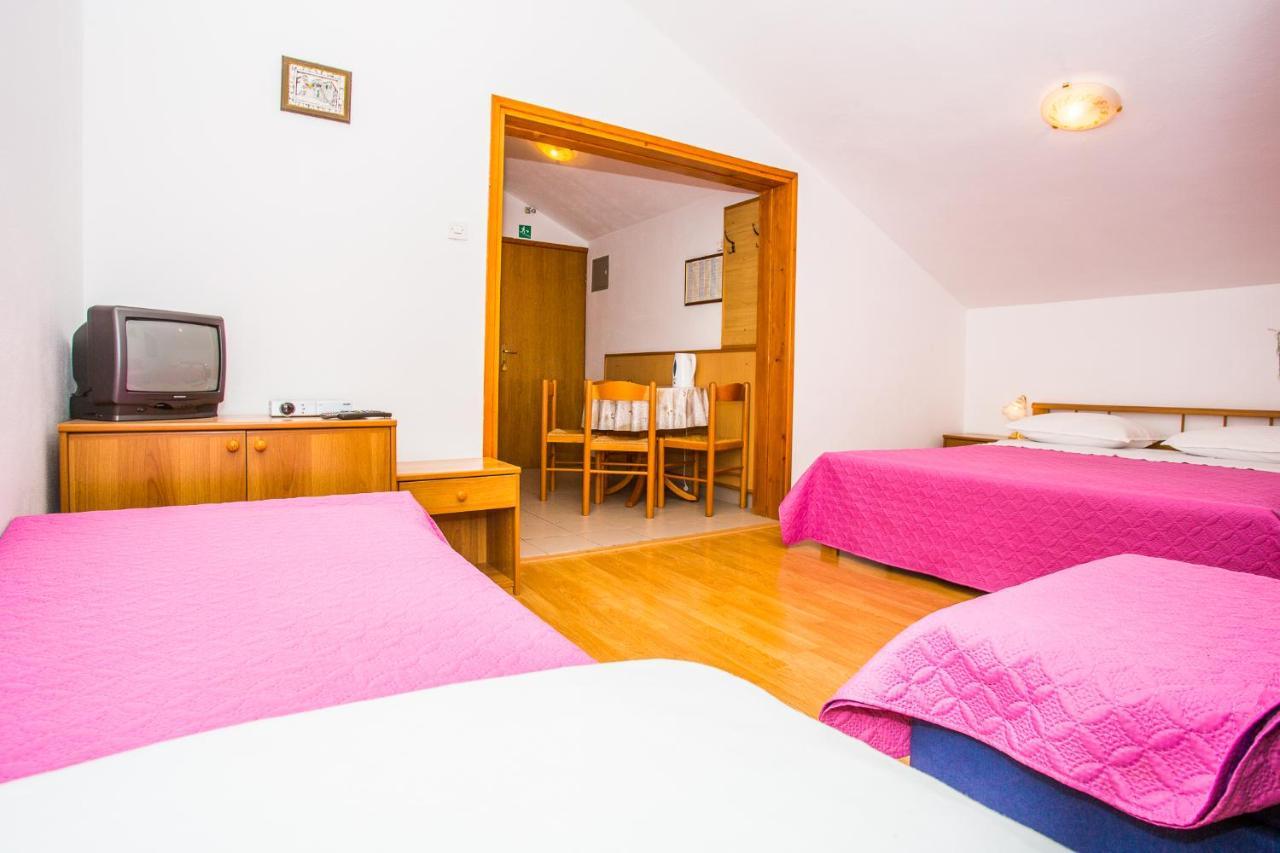 Apartmani Pava Омиш Экстерьер фото